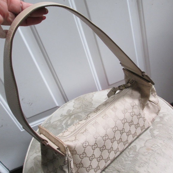 Auth New Gucci East West Beige Guccisima Shoulder Bag Rare style vintage Y2K - Picture 11 of 16